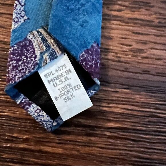 Oscar de la renta tie - Picture 6 of 7